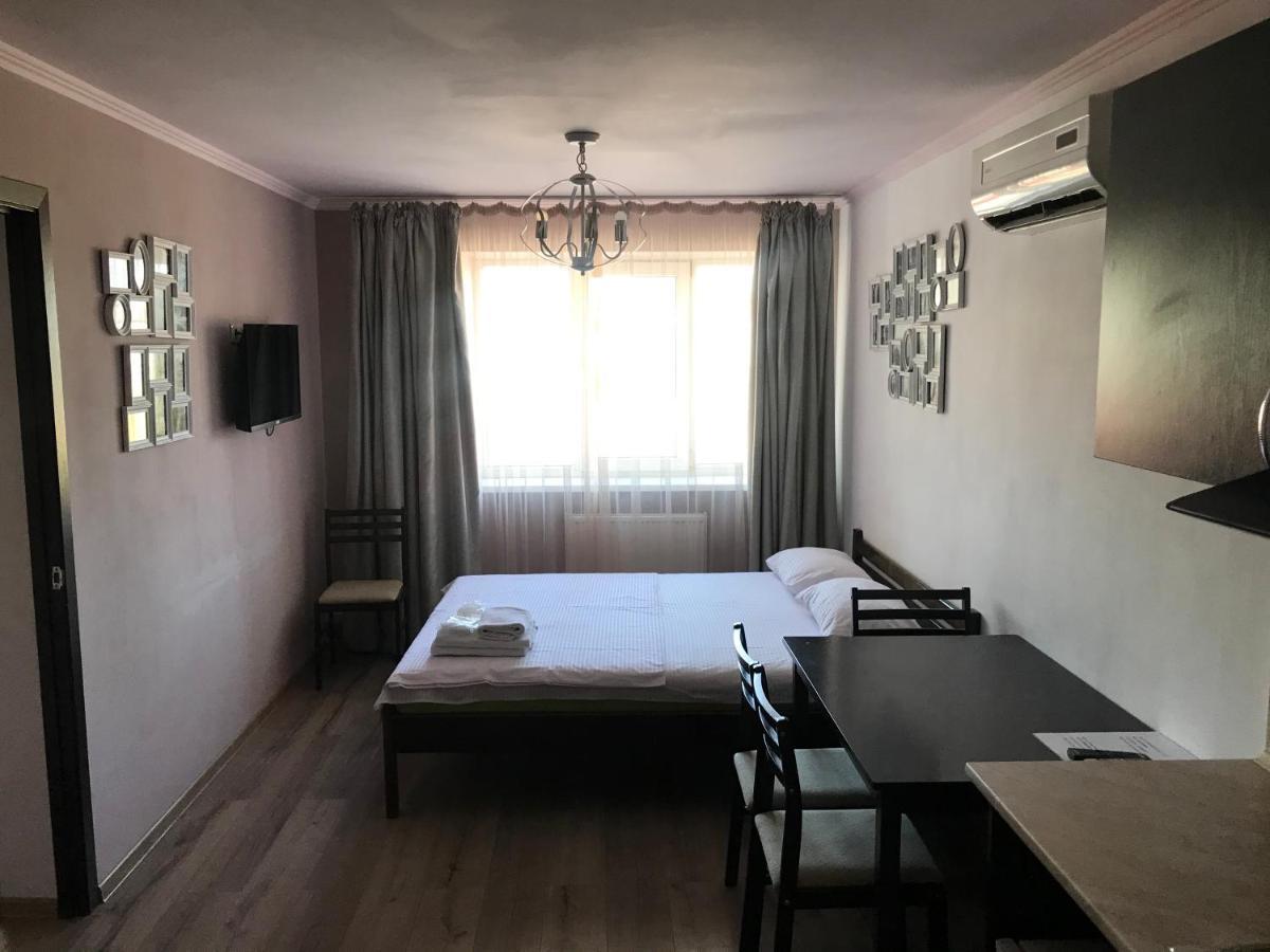 Rest Time Apartments Одеса Екстериор снимка