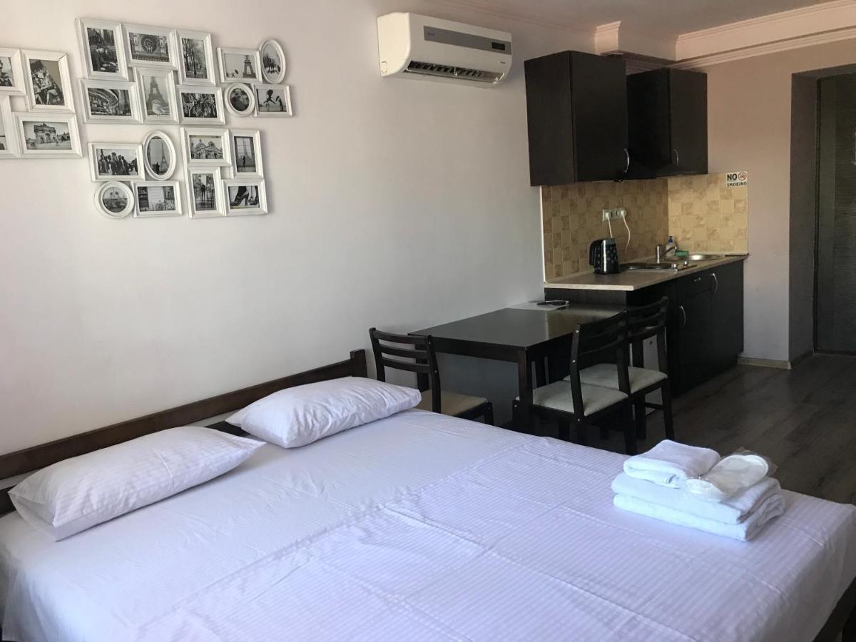 Rest Time Apartments Одеса Екстериор снимка
